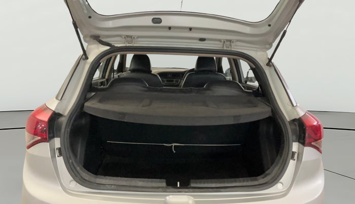 2017 Hyundai Elite i20 SPORTZ 1.2, Petrol, Manual, 60,451 km, Boot Open Zoomed View