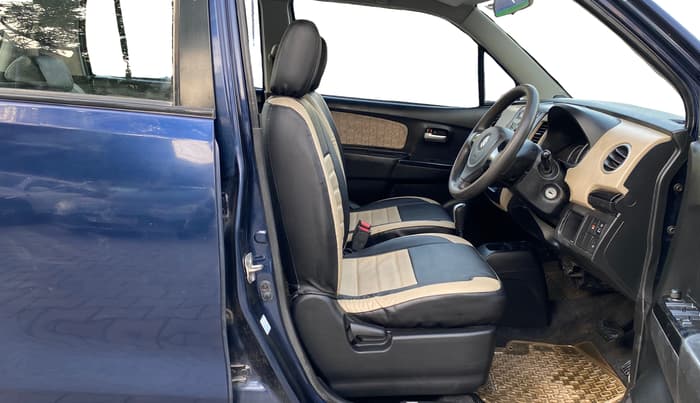 2017 Maruti Wagon R 1.0 VXI + (O) AMT, Petrol, Automatic, 76,405 km, Right Side Front Door Cabin