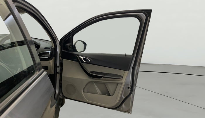 2019 Tata Tiago XZA PLUS PETROL, CNG, Automatic, 37,176 km, RHS Front Door