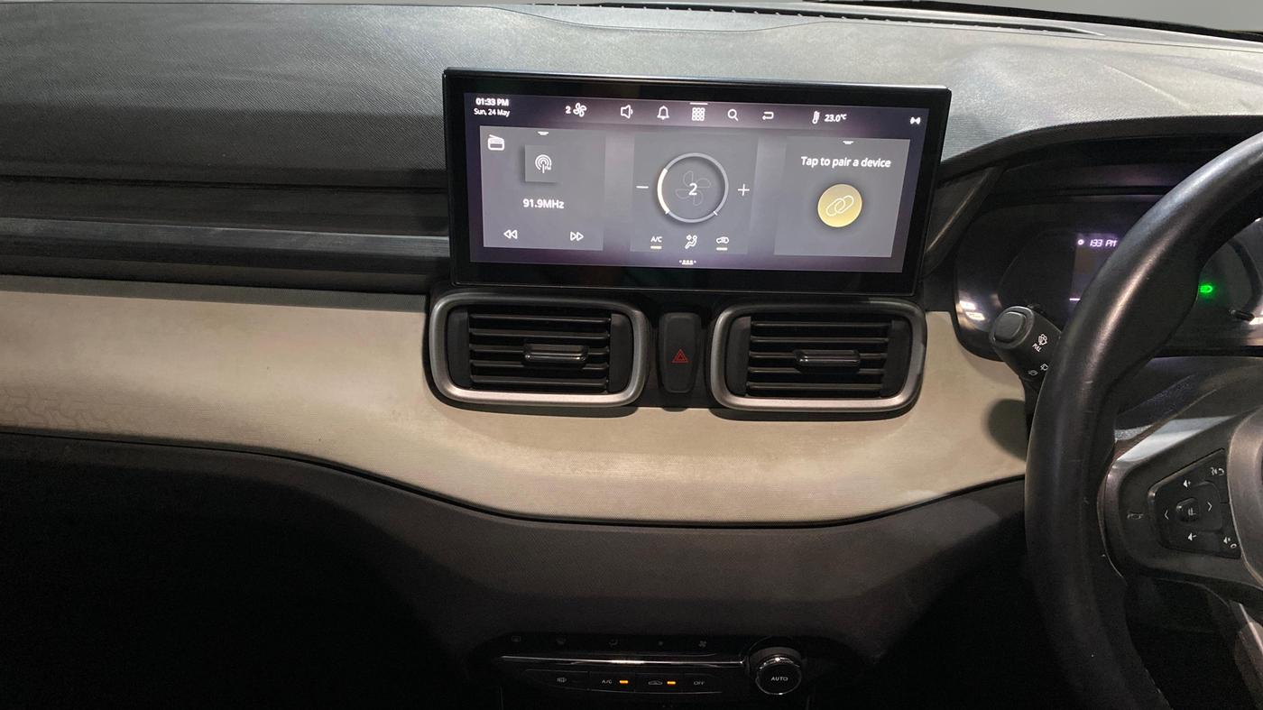 2024 Tata PUNCH Creative Plus (S) DT, Petrol, Manual, 18,692 km, Air Conditioner