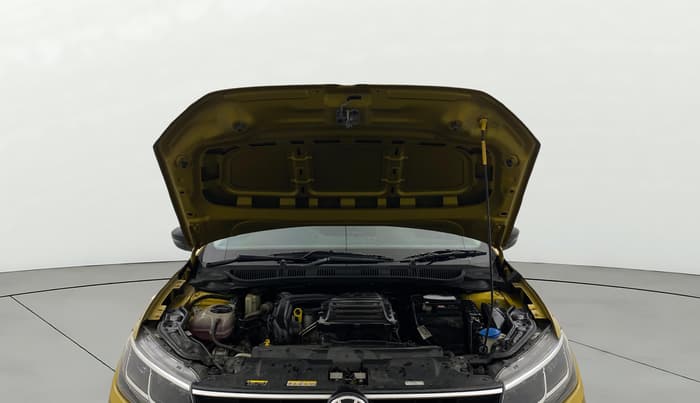 2022 Volkswagen VIRTUS HIGHLINE TSI 1.0 MT, Petrol, Manual, 31,468 km, Open Bonet