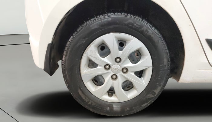 2017 Hyundai Elite i20 SPORTZ 1.2, CNG, Manual, 73,687 km, Right Rear Wheel