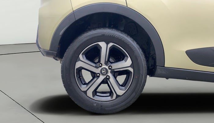 2022 Tata NEXON XZ PLUS (PREMIUM) KAZIRANGA PETROL, Petrol, Manual, 43,128 km, Right Rear Wheel