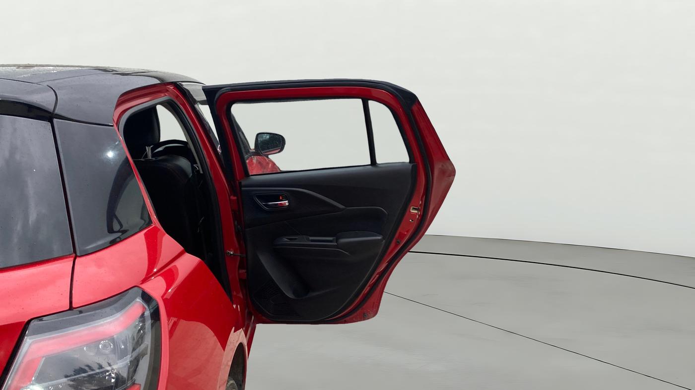 2024 Maruti Swift ZXI PLUS, Petrol, Manual, 28,644 km, RHS Rear Door