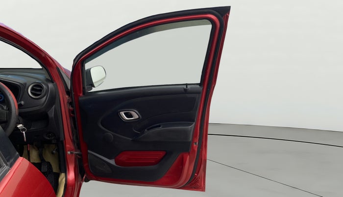 2018 Datsun Redi Go S, Petrol, Manual, 59,438 km, RHS Front Door