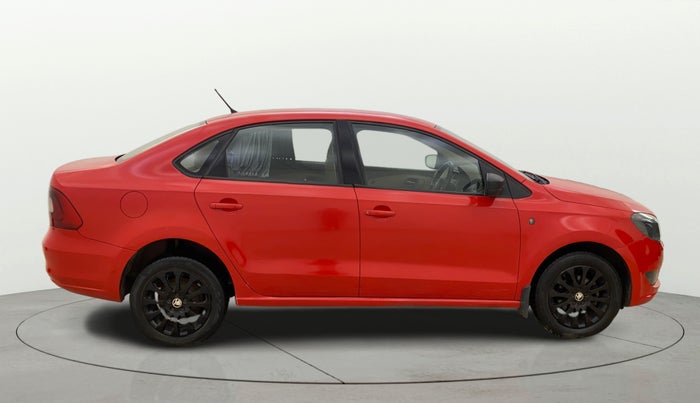 2015 Skoda Rapid ELEGANCE 1.6 MPI MT, Petrol, Manual, 78,320 km, Right Side View