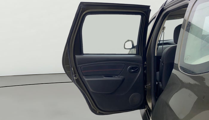 2018 Renault Duster RXS CVT, Petrol, Automatic, 76,221 km, LHS Rear Door