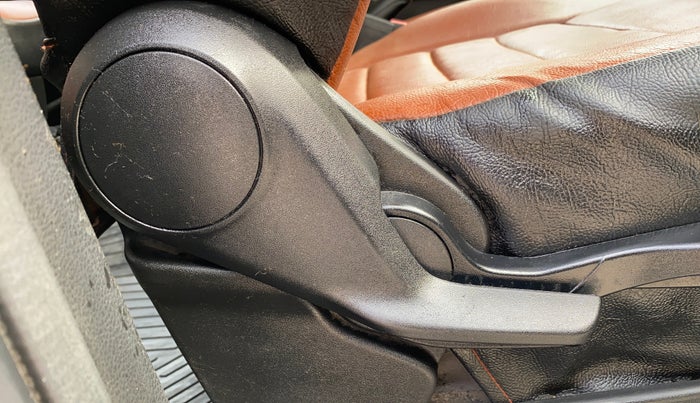 2020 Maruti XL6 ZETA MT, Petrol, Manual, 76,860 km, Third Seat Row ( optional )