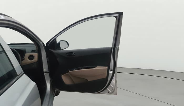2019 Hyundai Grand i10 MAGNA AT 1.2 KAPPA VTVT, Petrol, Automatic, 80,468 km, RHS Front Door