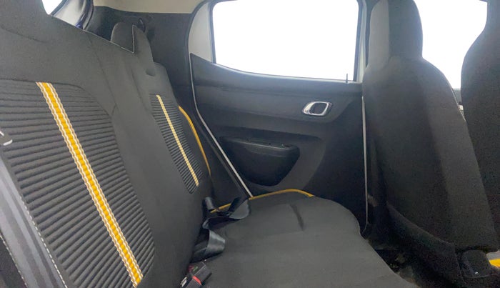 2022 Renault Kwid CLIMBER AMT 1.0, Petrol, Automatic, 19,193 km, Right Side Rear Door Cabin