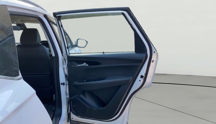 2020 MG HECTOR SHARP 1.5 DCT PETROL, Petrol, Automatic, 90,514 km, RHS Rear Door