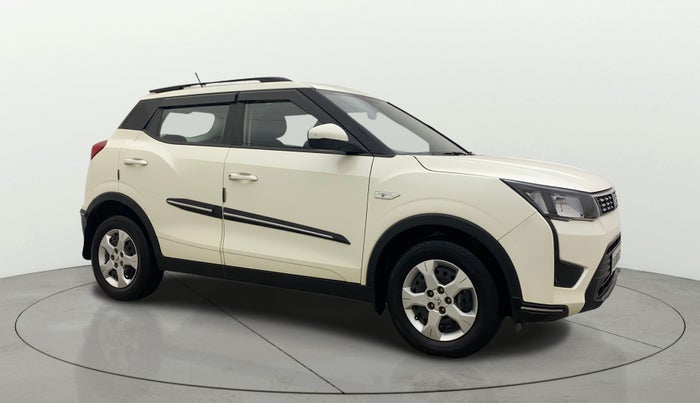 2023 Mahindra XUV300 W6 1.2 PETROL AMT, Petrol, Automatic, 15,464 km, SRP