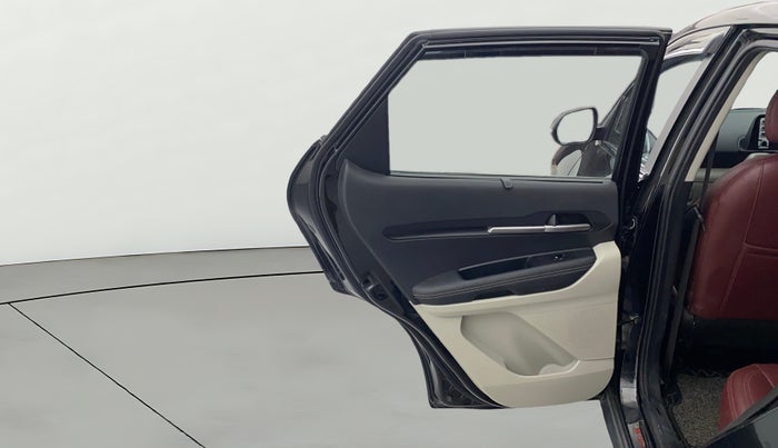 2023 KIA SONET HTX 1.5D IMT, Diesel, Manual, 39,229 km, LHS Rear Door