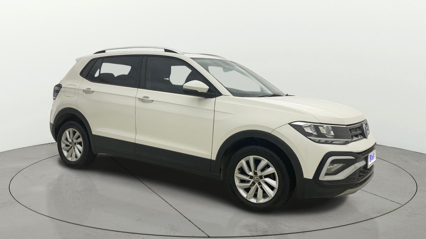2025 Volkswagen TAIGUN Highline Plus 1.0 TSI AT, Petrol, Automatic, 9,799 km, Right Front Diagonal