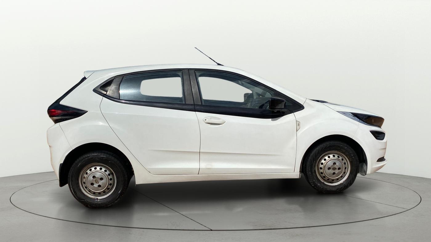 2020 Tata ALTROZ XM PETROL, Petrol, Manual, 1,20,795 km, Right Side View