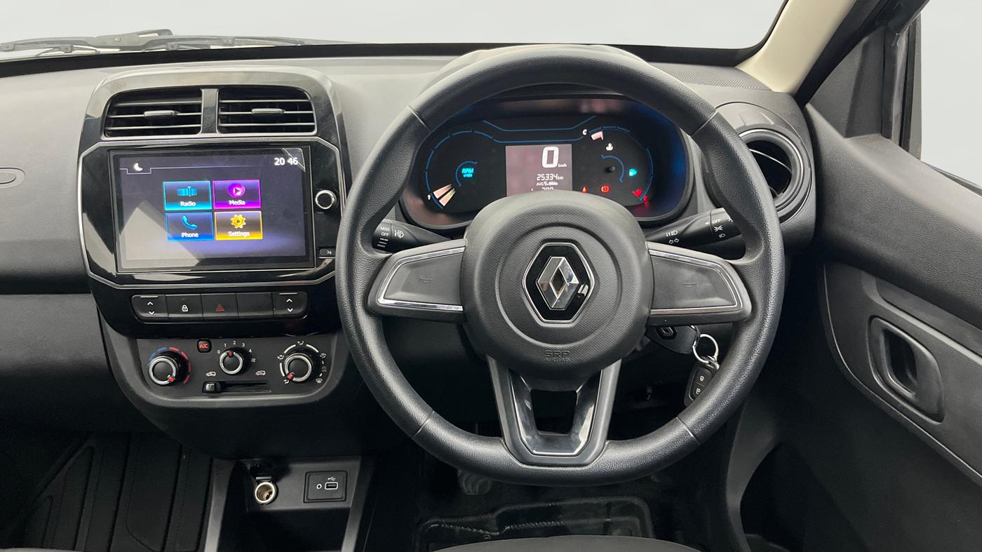 2022 Renault Kwid RXT 1.0, Petrol, Manual, 25,334 km, Steering Wheel Close Up
