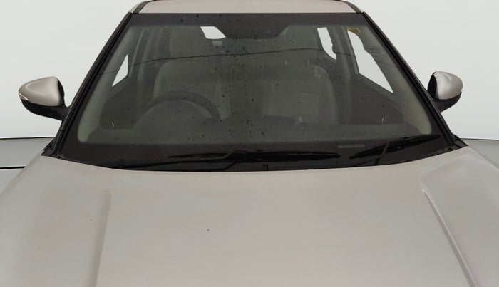 2019 Mahindra XUV300 W8 (O) 1.2 PETROL, Petrol, Manual, 62,636 km, Front Windshield
