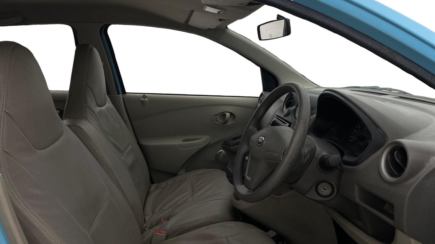 2014 Datsun Go T, Petrol, Manual, 56,119 km, Right Side Front Door Cabin