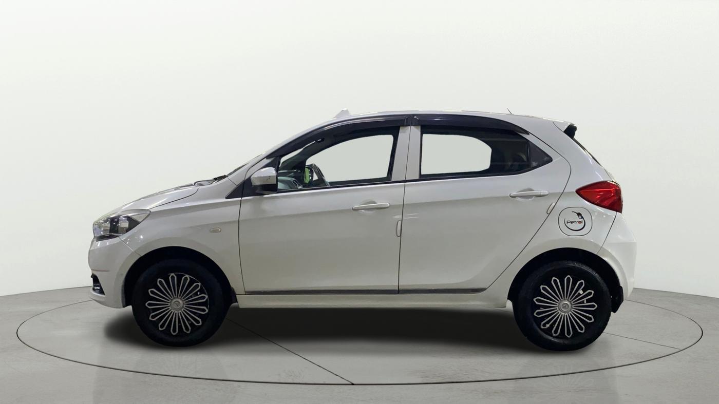 2017 Tata Tiago XT PETROL, Petrol, Manual, 48,903 km, Left Side
