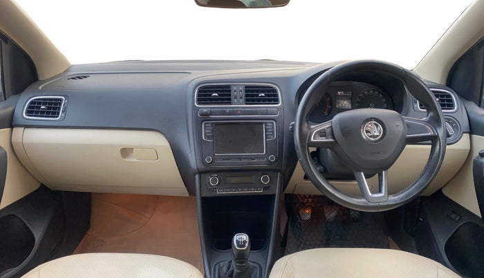 2019 Skoda Rapid STYLE 1.6 MPI, Petrol, Manual, 1,17,061 km, Dashboard