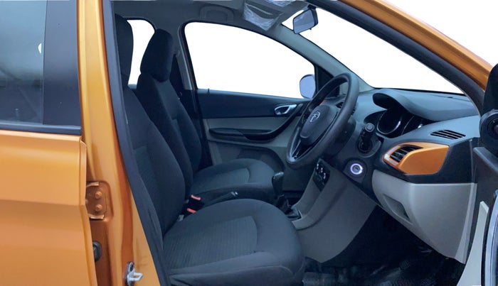 2018 Tata Tiago XZ PETROL, Petrol, Manual, 41,880 km, Right Side Front Door Cabin
