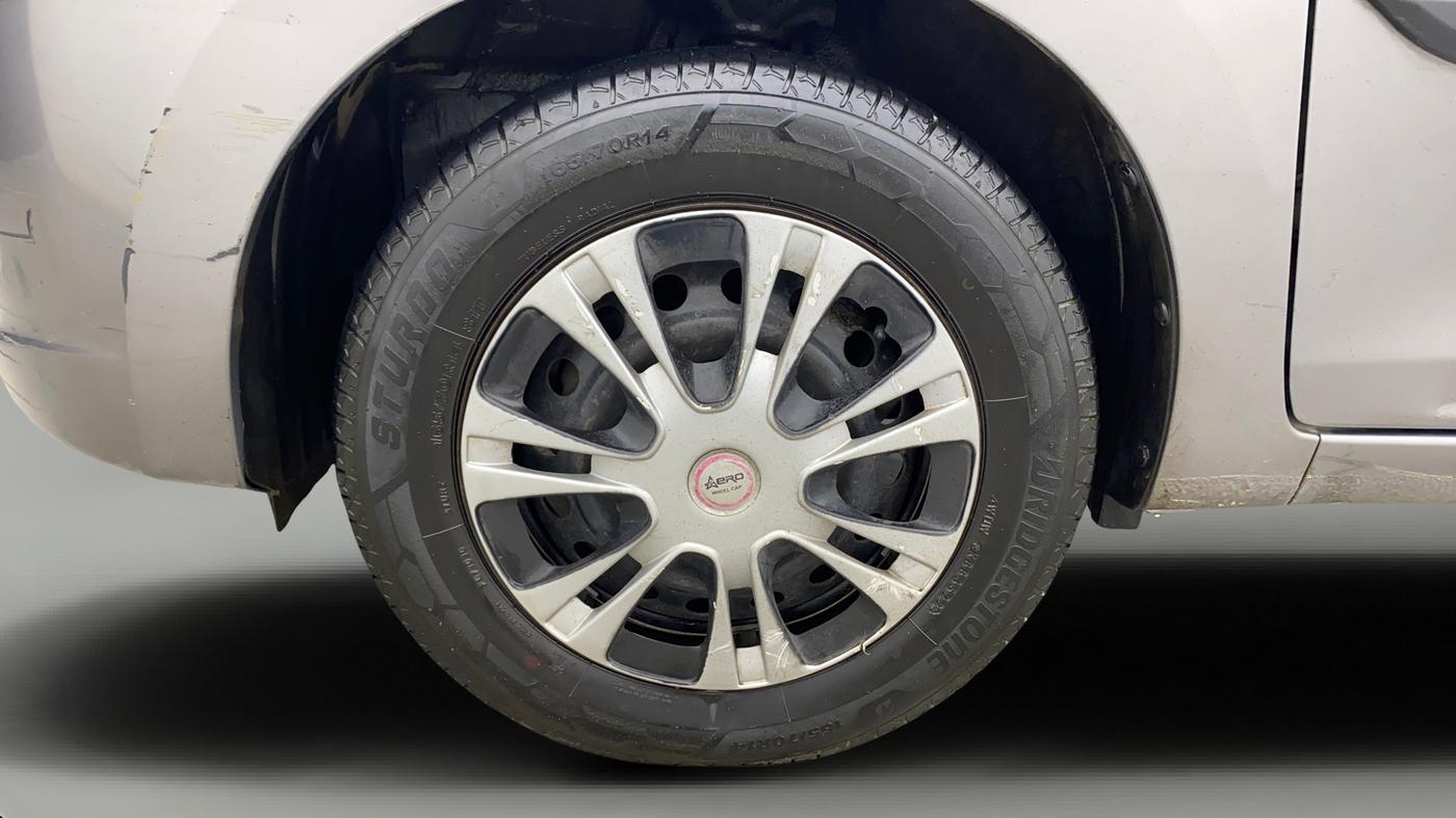 2016 Maruti Celerio VXI, Petrol, Manual, 88,413 km, Left Front Wheel