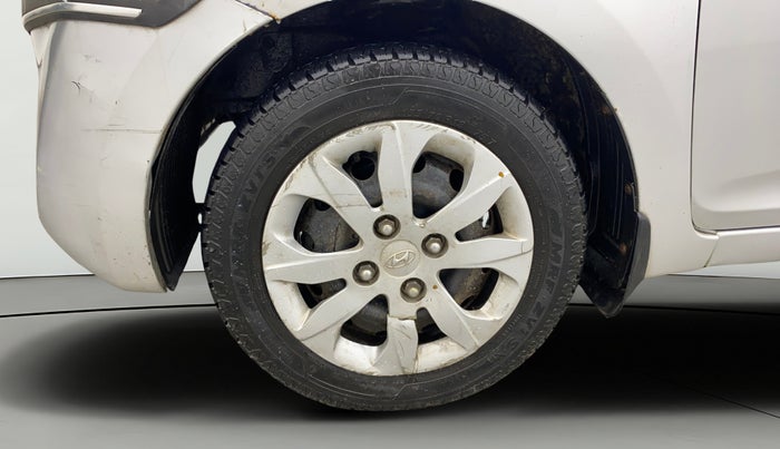 2018 Hyundai Eon MAGNA +, Petrol, Manual, 23,509 km, Left Front Wheel