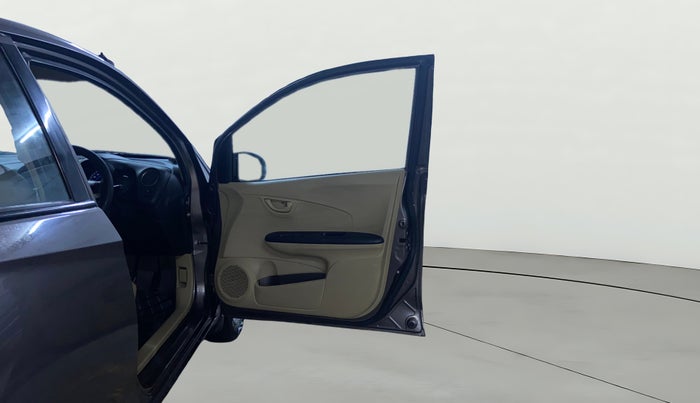 2015 Honda Brio S MT, Petrol, Manual, 45,133 km, RHS Front Door