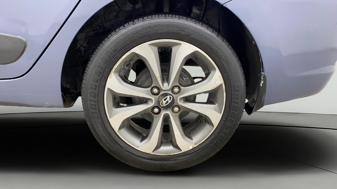2015 Hyundai Xcent SX AT 1.2 (O), Petrol, Automatic, 79,338 km, Left Rear Wheel