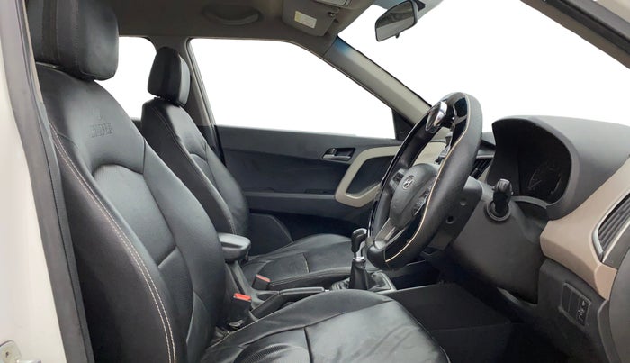 2015 Hyundai Creta  SX 1.6 Petrol , Petrol, Manual, 1,16,376 km, Right Side Front Door Cabin