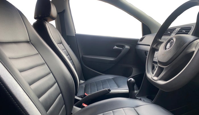 2018 Volkswagen Polo COMFORTLINE 1.2L, Petrol, Manual, 71,463 km, Right Side Front Door Cabin