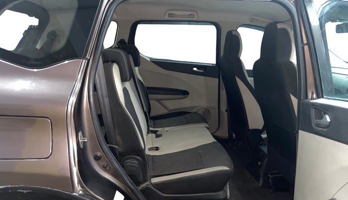 2022 Renault TRIBER RXZ, Petrol, Manual, 30,003 km, Right Side Rear Door Cabin