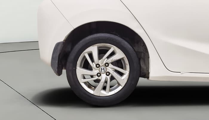 2016 Honda Jazz 1.2L I-VTEC V AT, Petrol, Automatic, 1,46,324 km, Right Rear Wheel