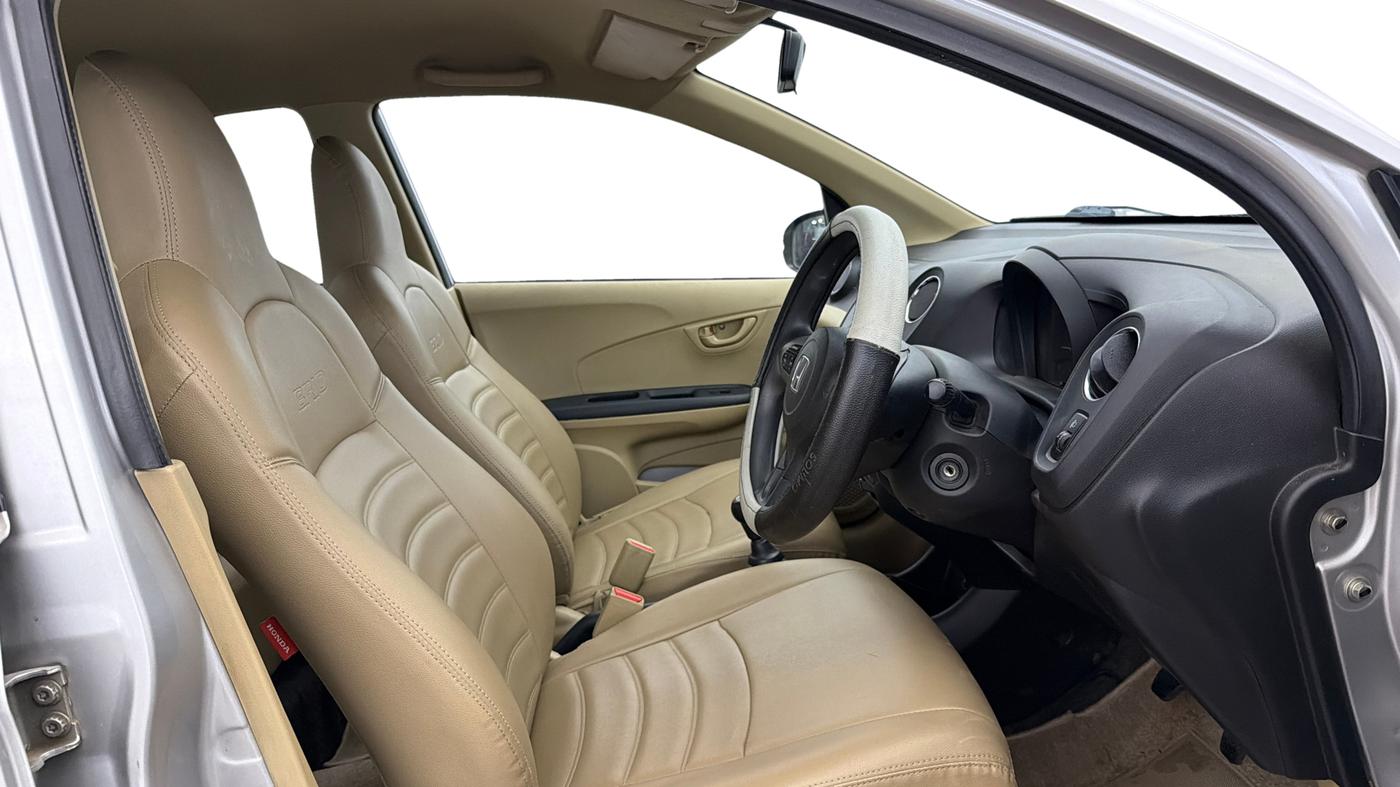 2016 Honda Brio S MT, Petrol, Manual, 28,915 km, Right Side Front Door Cabin