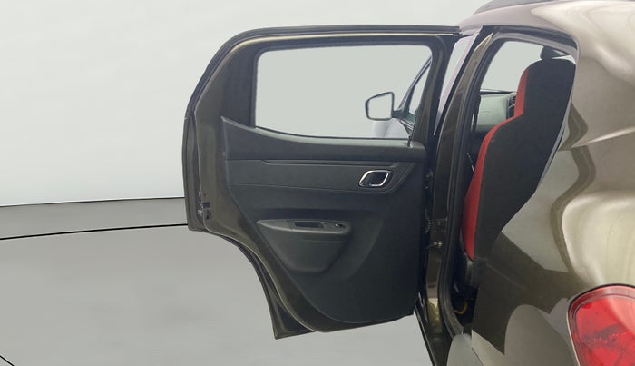 2019 Renault Kwid RXT 1.0 AMT (O), Petrol, Automatic, 18,389 km, LHS Rear Door