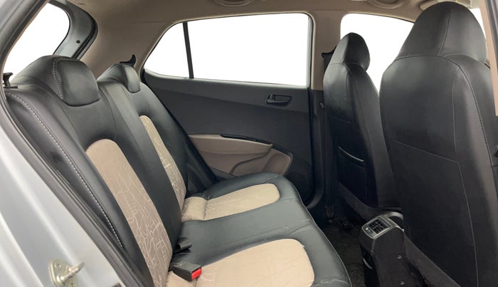 2019 Hyundai Grand i10 MAGNA 1.2 KAPPA VTVT, CNG, Manual, 51,029 km, Right Side Rear Door Cabin