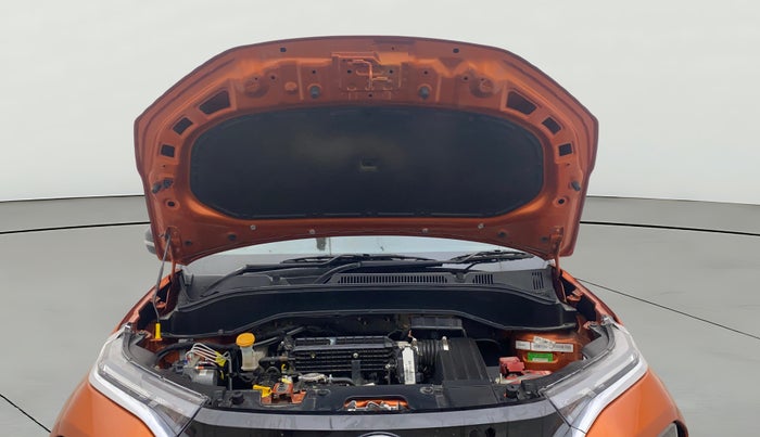 2024 Tata PUNCH CREATIVE  1.2 RTN DUAL TONE, Petrol, Manual, 8,011 km, Open Bonet