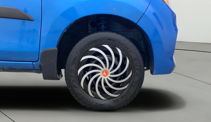 2016 Maruti Alto 800 VXI, Petrol, Manual, 72,804 km, Right Front Wheel