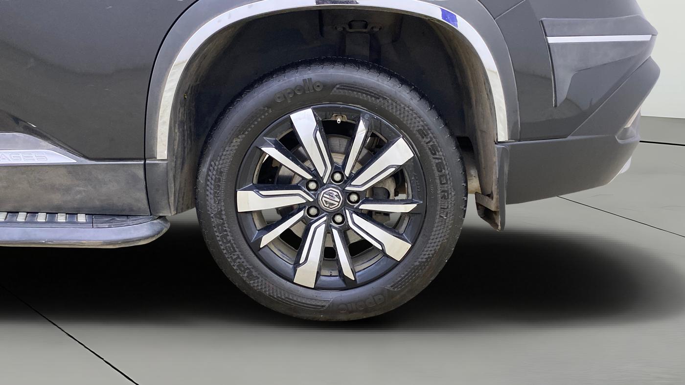 2019 MG HECTOR SMART HYBRID 1.5 PETROL, Petrol, Manual, 77,753 km, Left Rear Wheel