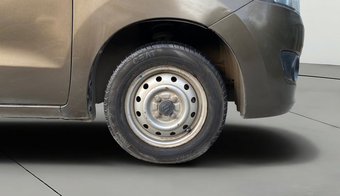 2014 Maruti Wagon R 1.0 LXI CNG, CNG, Manual, 70,329 km, Right Front Wheel