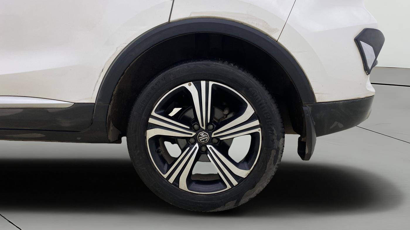 2022 MG ASTOR SHARP 1.5 MT, Petrol, Manual, 43,322 km, Left Rear Wheel