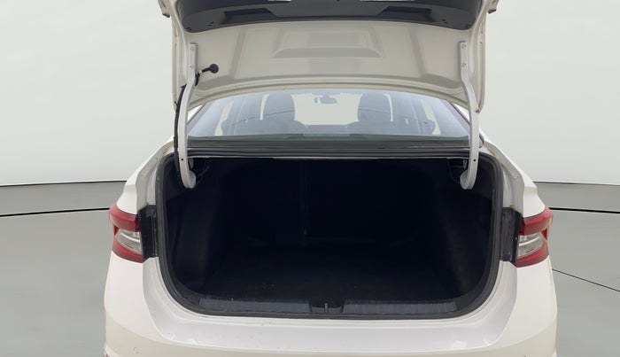 2024 Skoda SLAVIA STYLE 1.0L TSI AT, Petrol, Automatic, 26,163 km, Boot Open Zoomed View