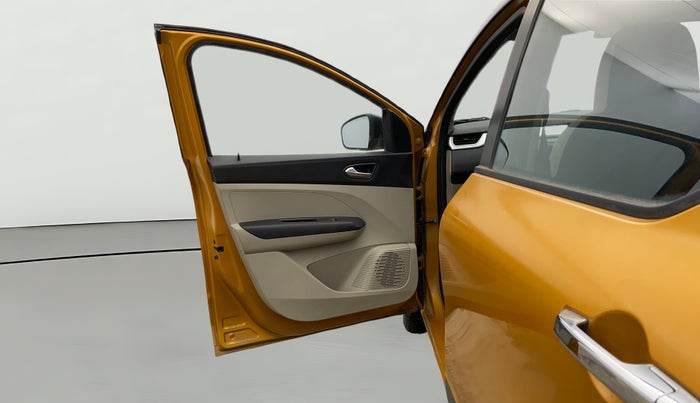 2023 Renault TRIBER RXZ AMT, Petrol, Automatic, 7,663 km, LHS Front Door