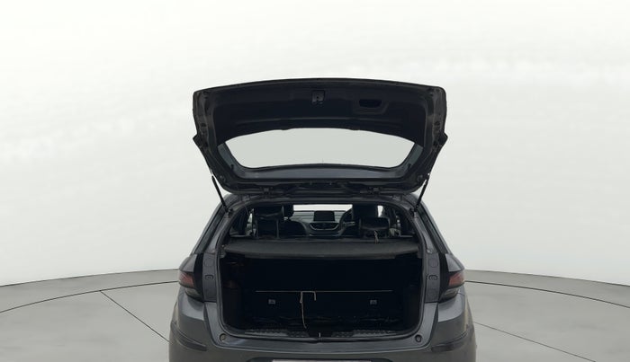 2021 Tata ALTROZ XZ PETROL, Petrol, Manual, 26,606 km, Boot Door Open