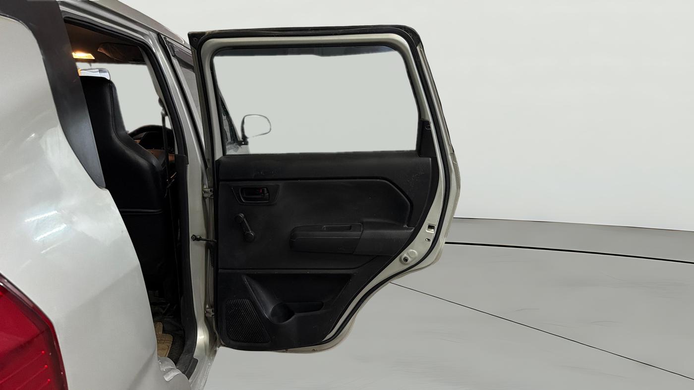 2019 Maruti New Wagon-R LXI CNG (O) 1.0, CNG, Manual, 56,758 km, RHS Rear Door