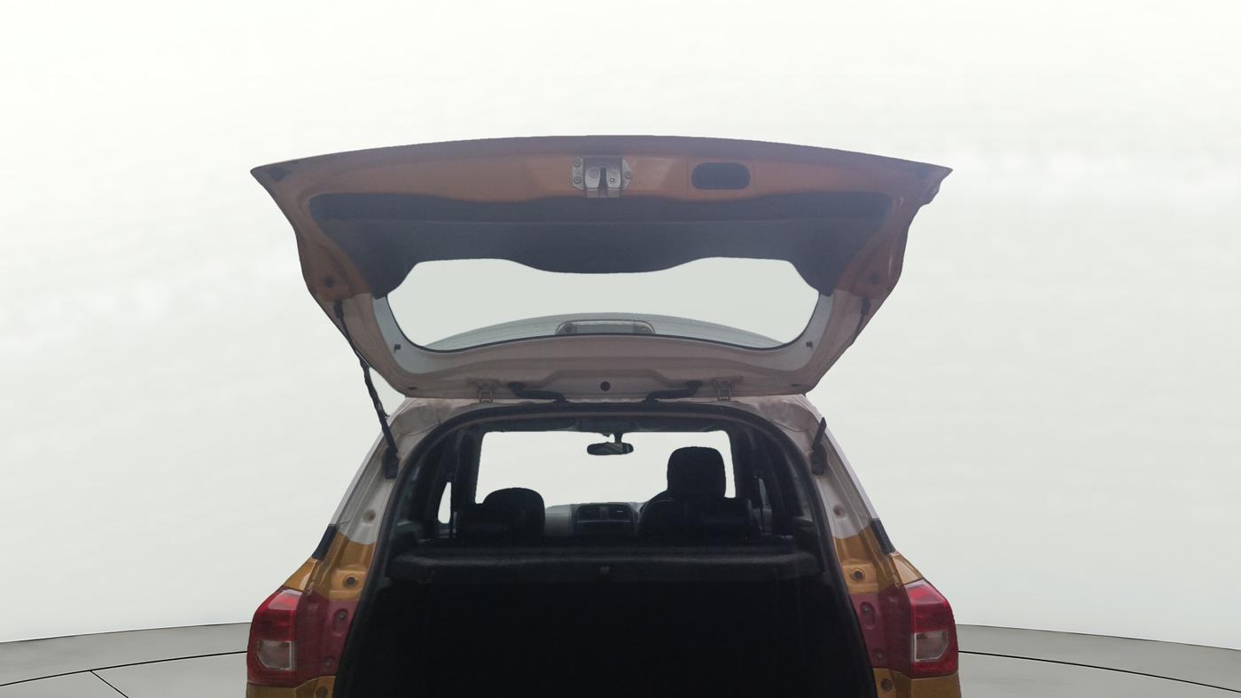 2016 Maruti Vitara Brezza ZDI PLUS DUAL TONE, Diesel, Manual, 54,357 km, Boot Door Open