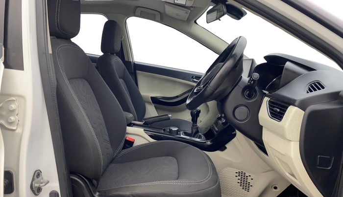 2022 Tata NEXON XZ PLUS PETROL SUNROOF, Petrol, Manual, 61,444 km, Right Side Front Door Cabin