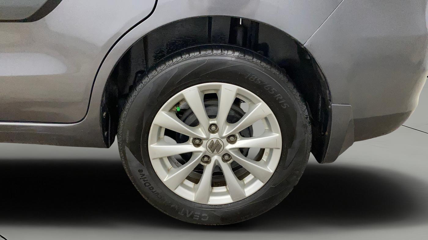 2014 Maruti Ertiga ZXI, Petrol, Manual, 96,389 km, Left Rear Wheel