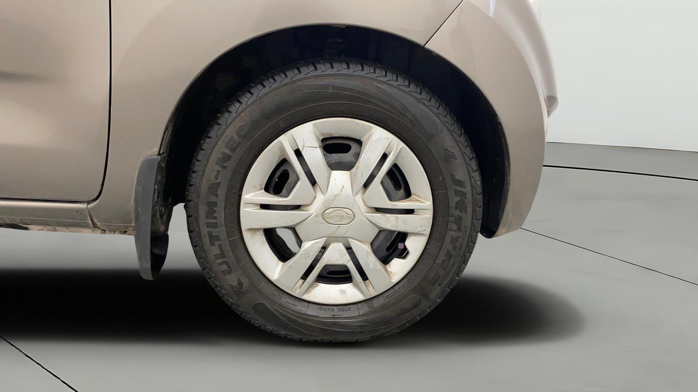 2018 Datsun Redi Go S 1.0 AMT, Petrol, Automatic, 28,250 km, Right Front Wheel