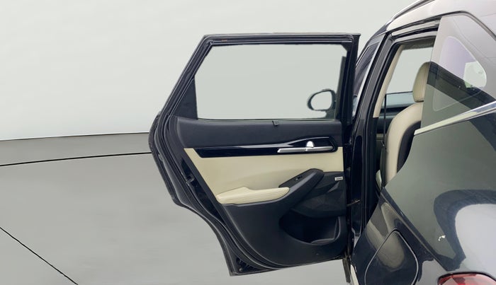 2020 KIA SELTOS HTX PLUS AT1.5 DIESEL, Diesel, Automatic, 1,31,214 km, LHS Rear Door